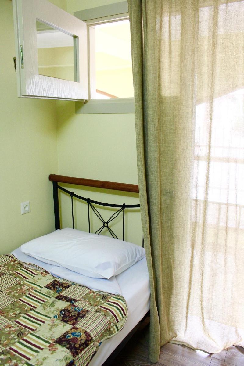 Red Fox Guesthouse image