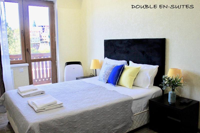 Red Fox Guesthouse image