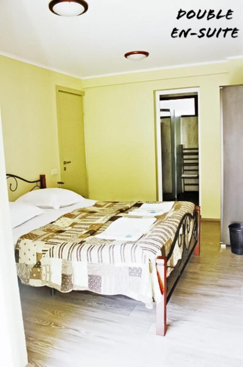 Red Fox Guesthouse image