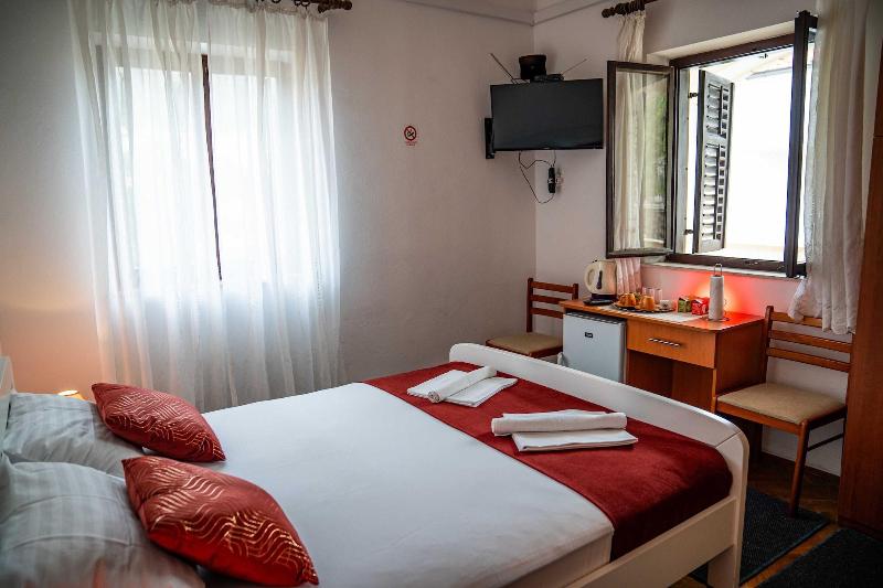 Guest House Cesic image