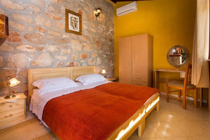 Guest House Simunovic image