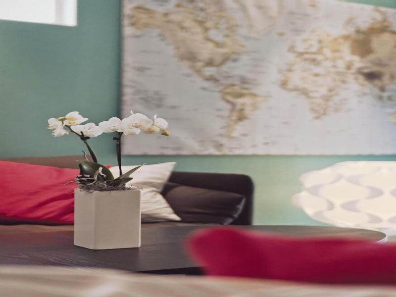 Flygplatshotellet image