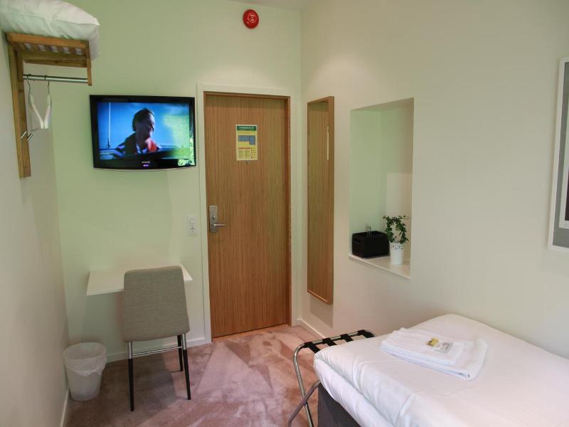 Flygplatshotellet image