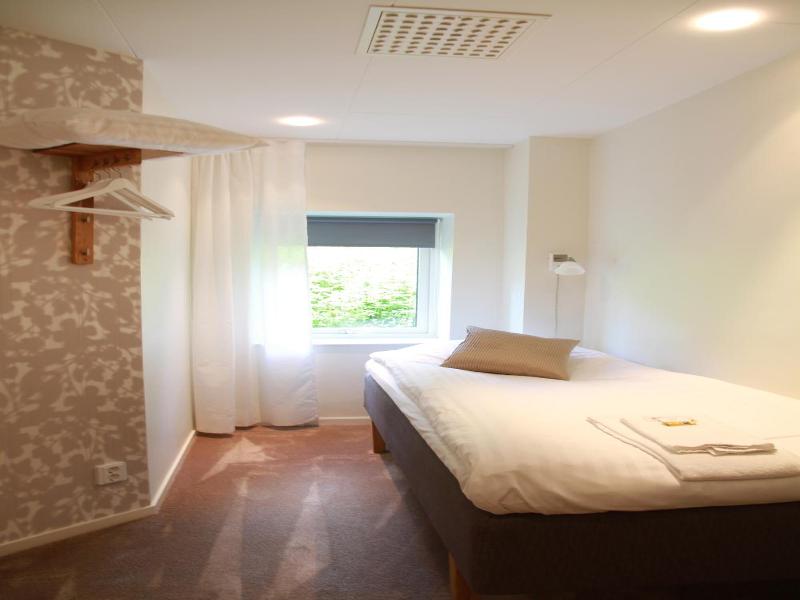 Flygplatshotellet image