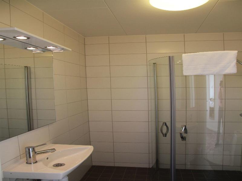 Flygplatshotellet image