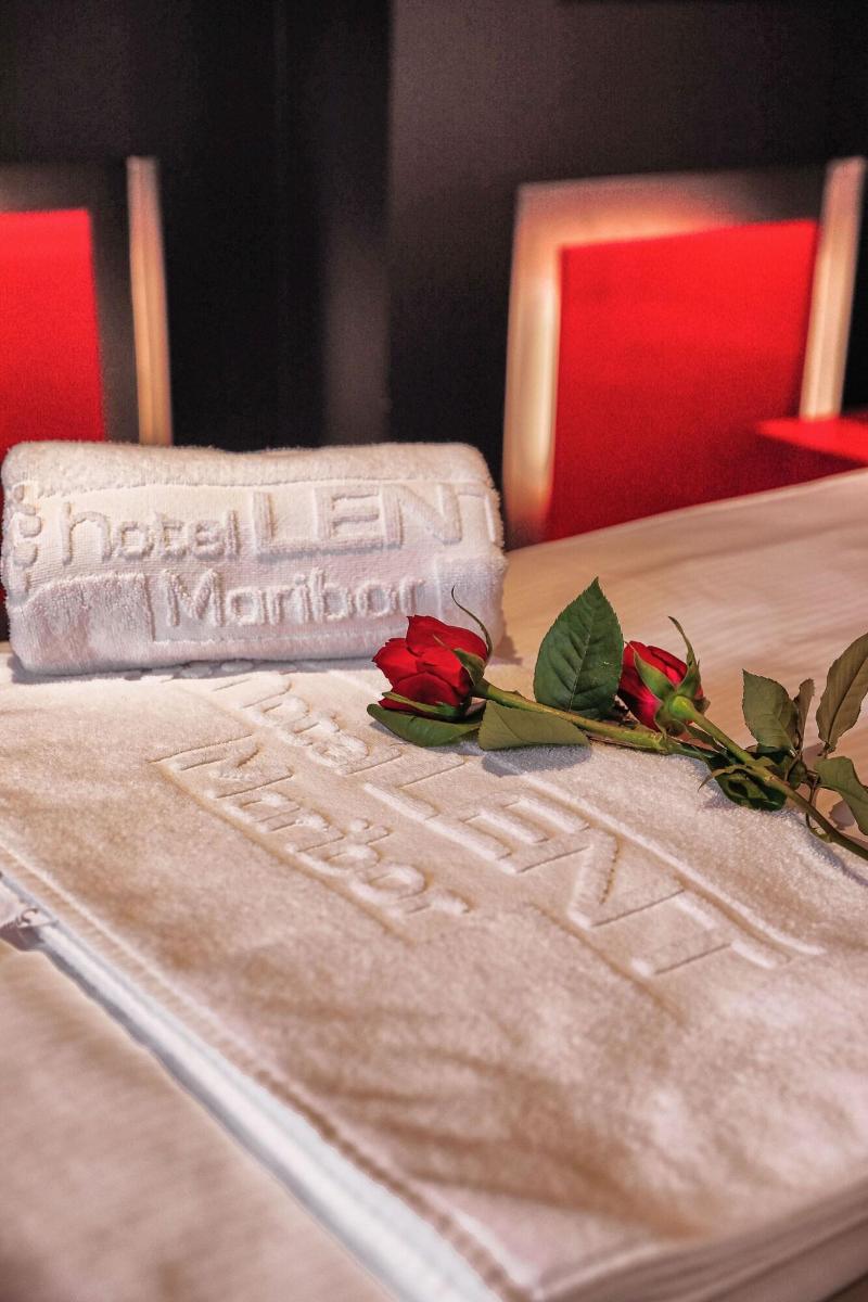 Hotel Lent image