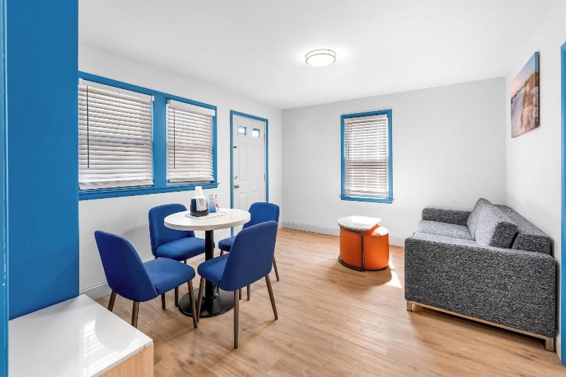 Buttercup Suites image