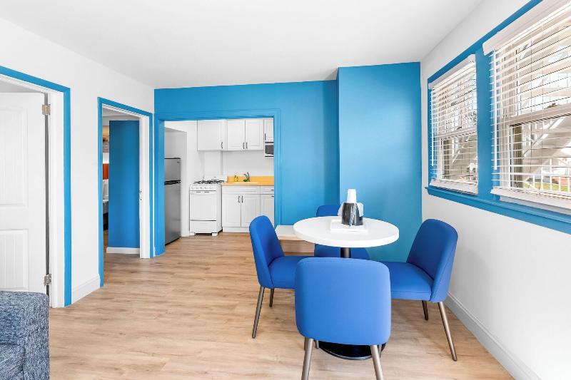Buttercup Suites image