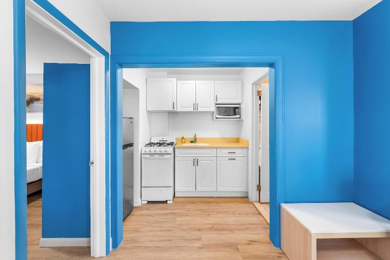 Buttercup Suites image