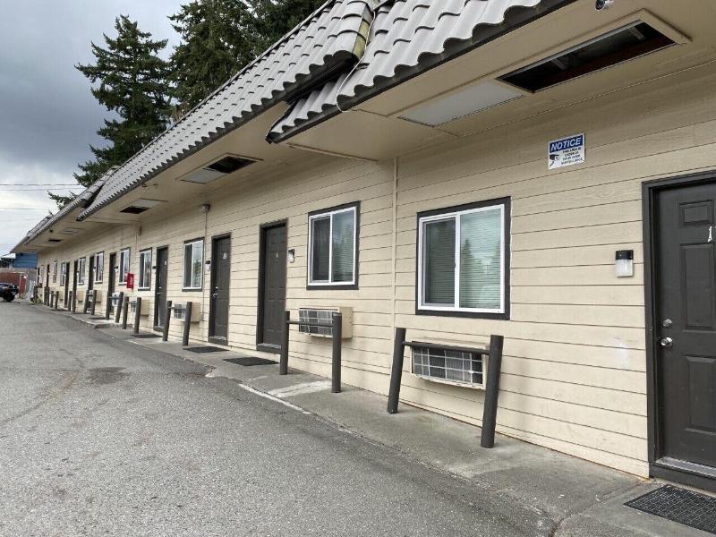 Farwest Motel