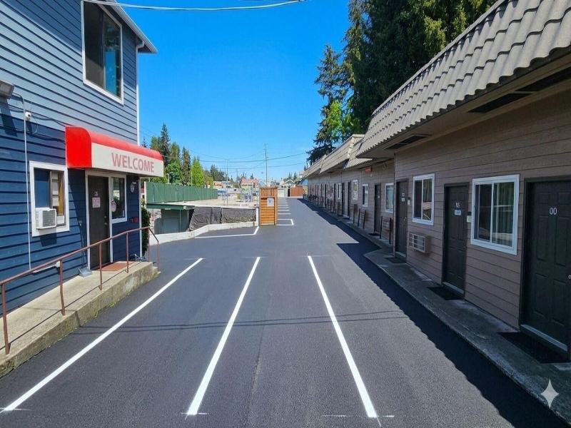 Farwest Motel
