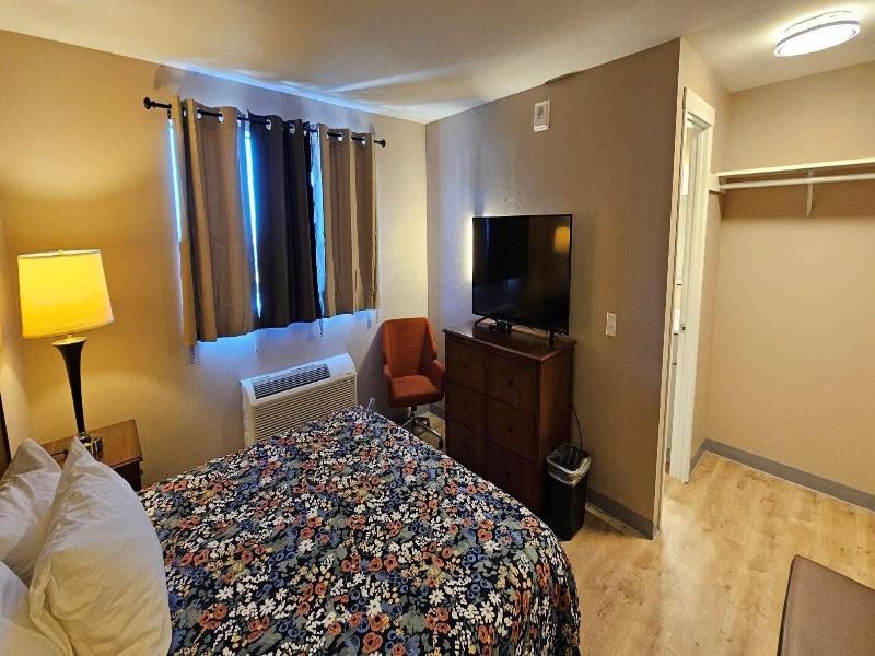Farwest Motel