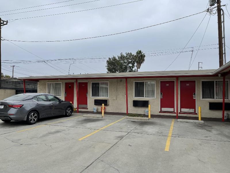 Hiland Motel image