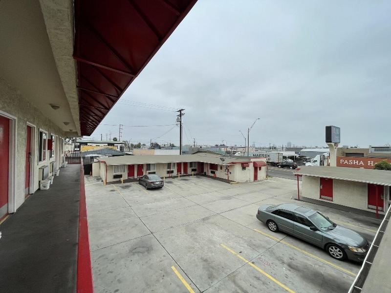 Hiland Motel image