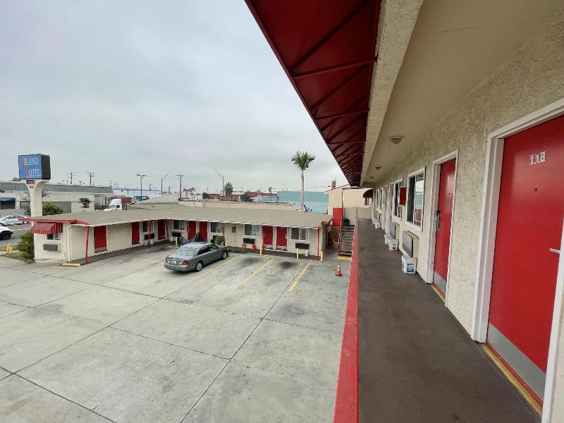 Hiland Motel image