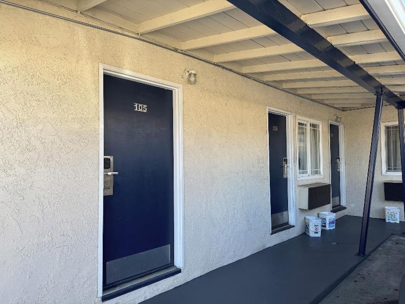 Hiland Motel image