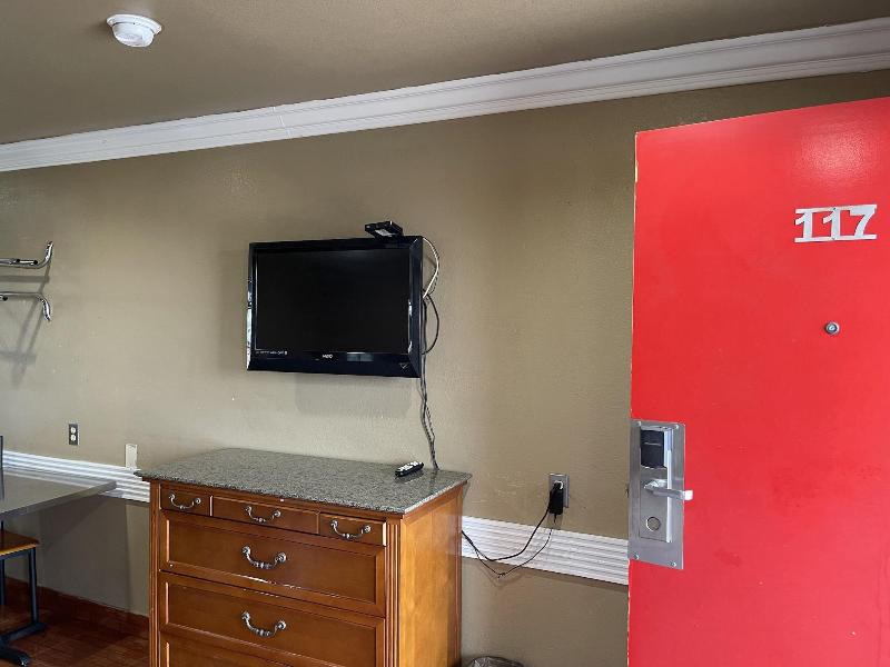 Hiland Motel image