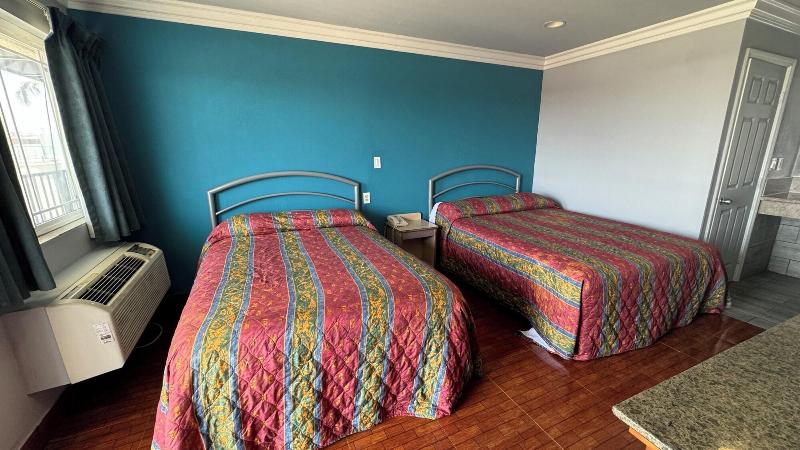 Hiland Motel image