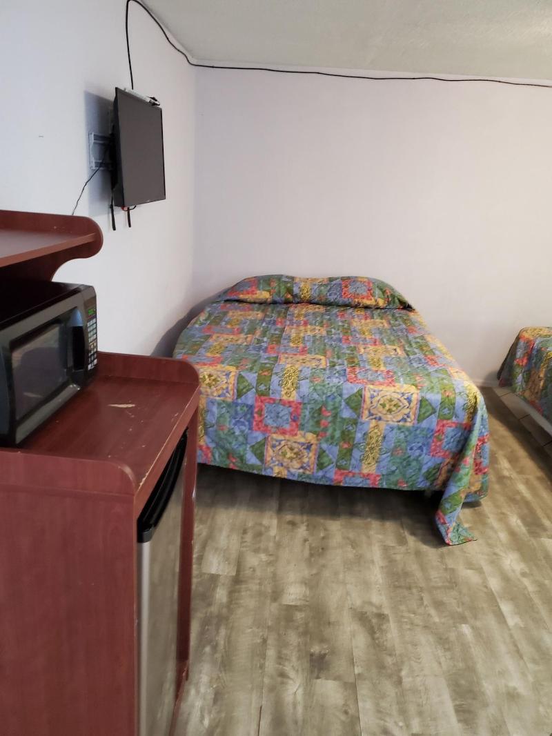 Ranch Motel — view