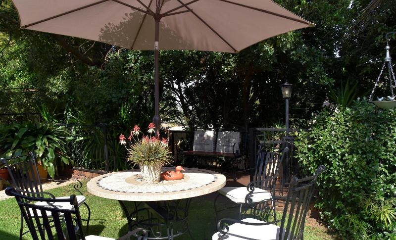 Lamor Guest House