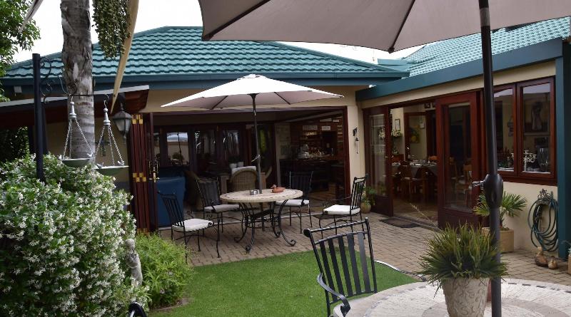 Lamor Guest House
