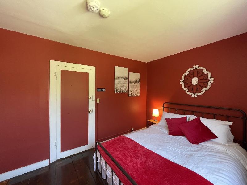 Stone Hearth Inn And Eatery image
