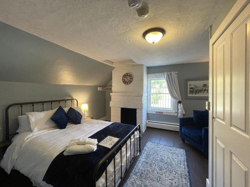 Stone Hearth Inn And Eatery image