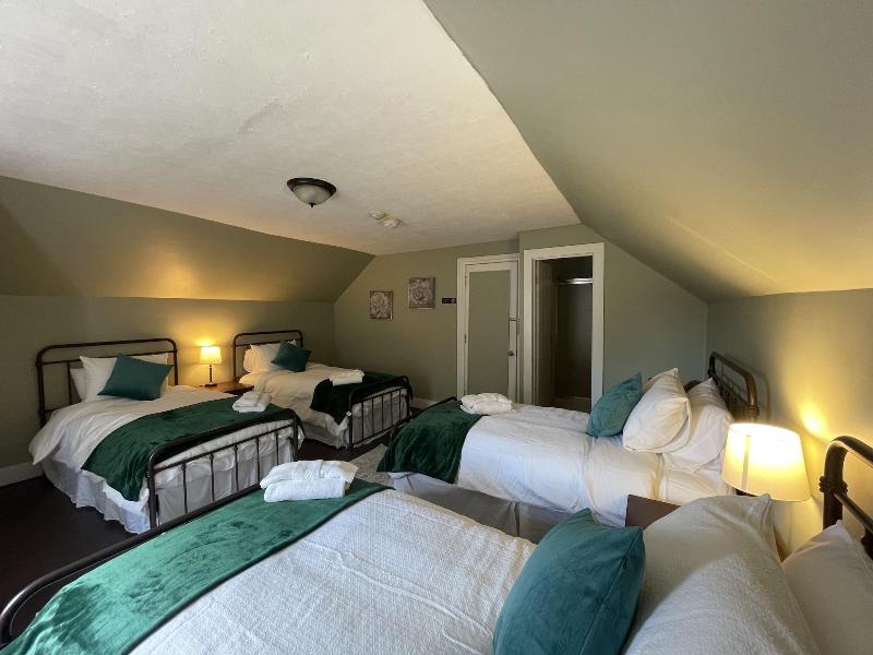 Stone Hearth Inn And Eatery image