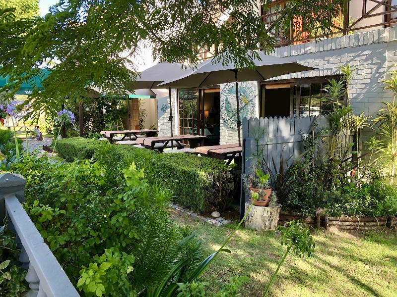 Pelican Lodge