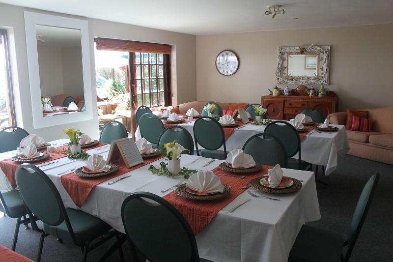 Pelican Lodge