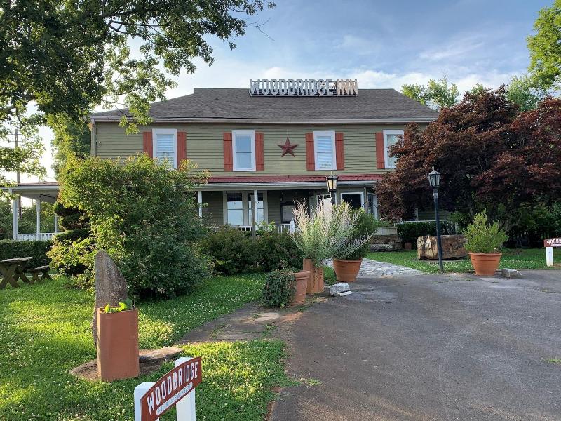 Woodbridge Inn Tavern image