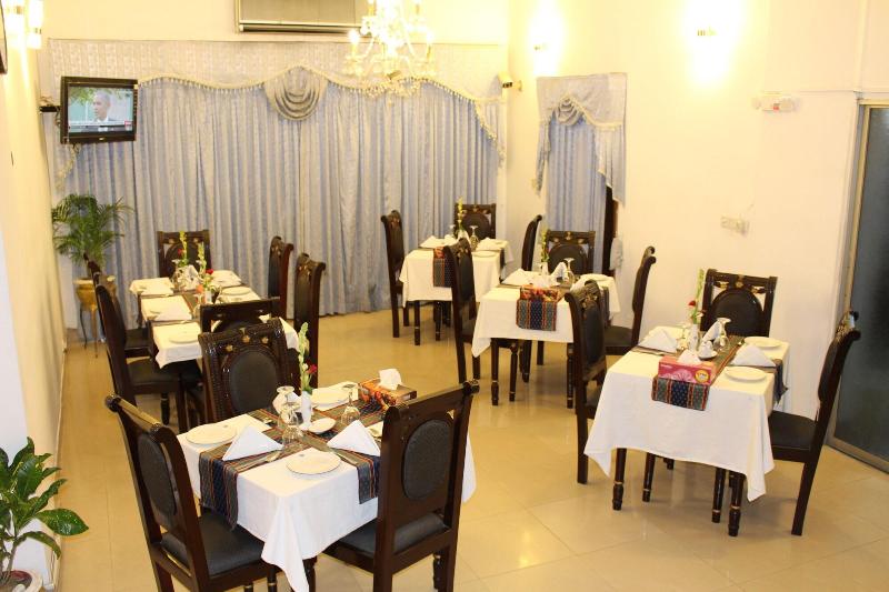 Aristocrat Inn image