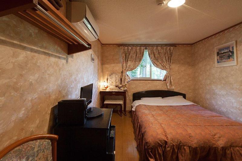 Friendly Inn People image