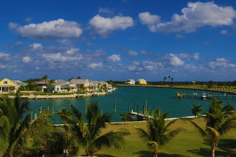 The Sandpiper Inn Cottages image