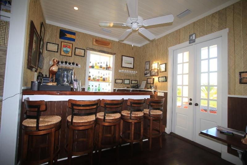 The Sandpiper Inn Cottages image