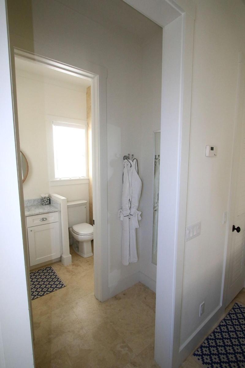 The Sandpiper Inn Cottages image