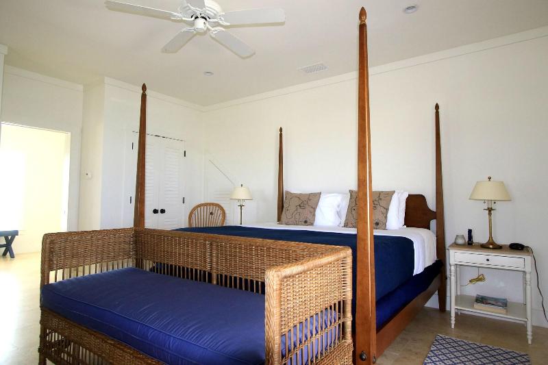 The Sandpiper Inn Cottages image