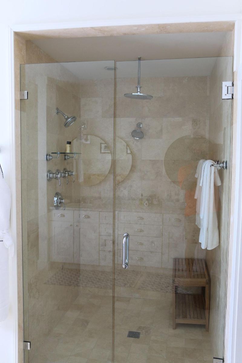The Sandpiper Inn Cottages image