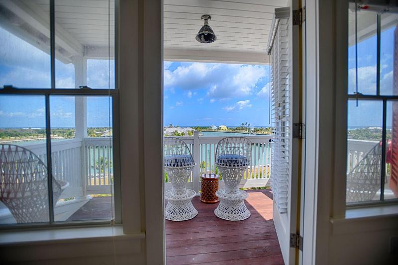 The Sandpiper Inn Cottages image