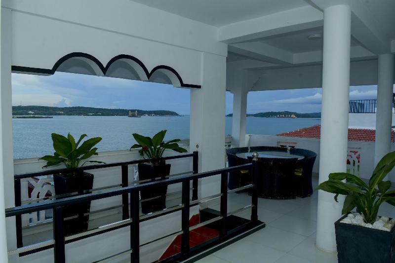 Villa Hotel image