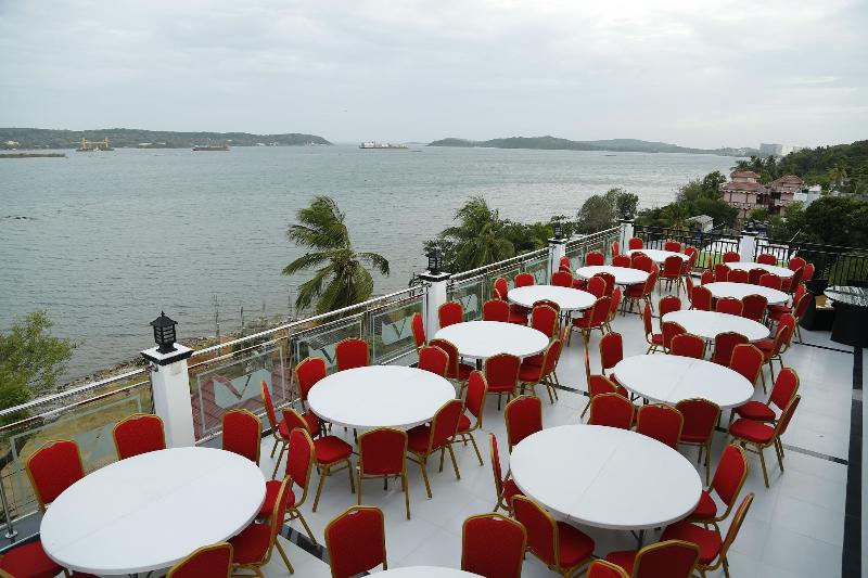 Villa Hotel image