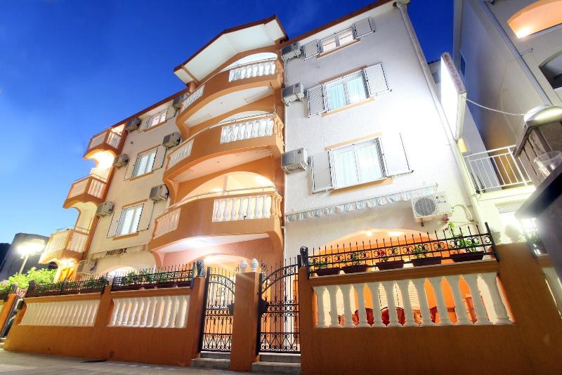 Apartments Memidz image