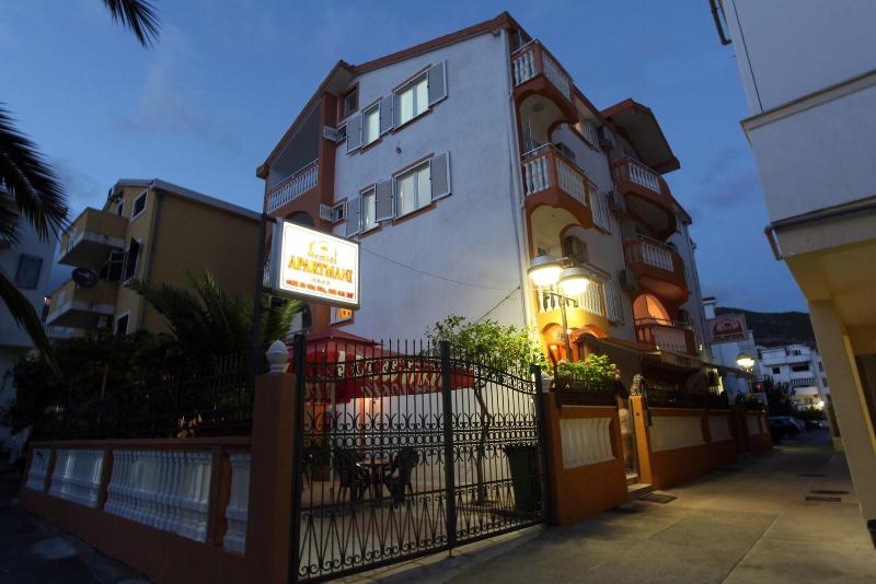 Apartments Memidz image
