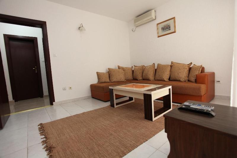 Apartments Memidz image