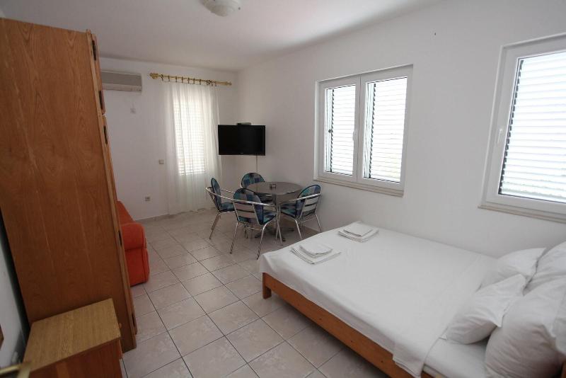 Apartments Memidz image