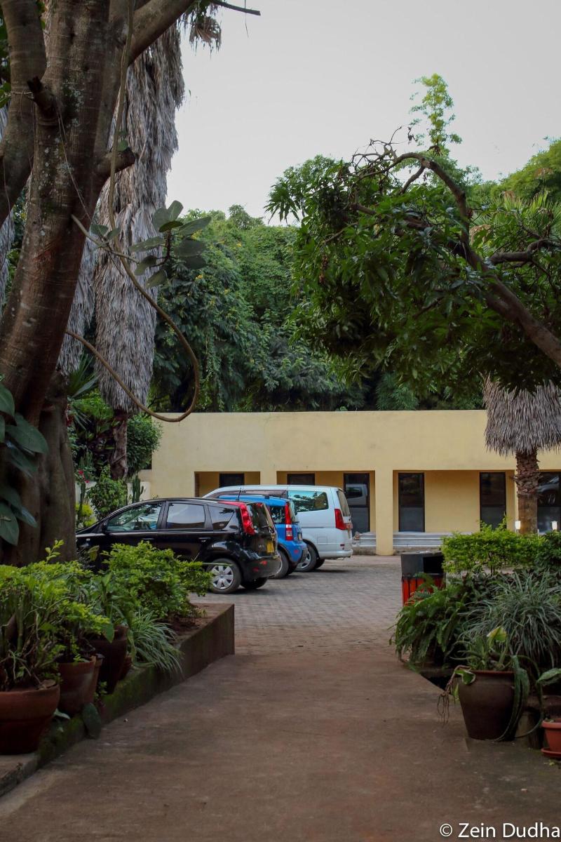 Villa 33 image
