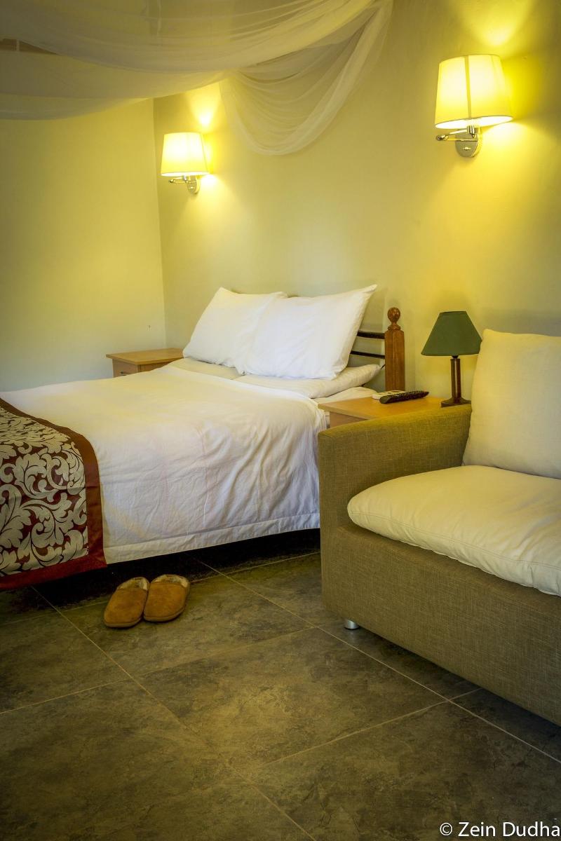 Villa 33 image