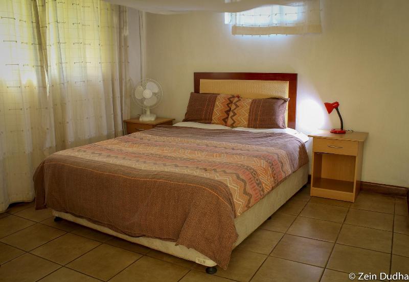 Villa 33 image