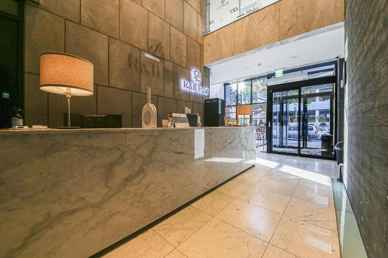 R B Business Hotel image