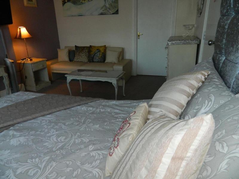 Stoneway Guest House image